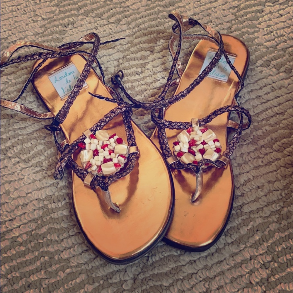 Copper sandals with shell accent NIP